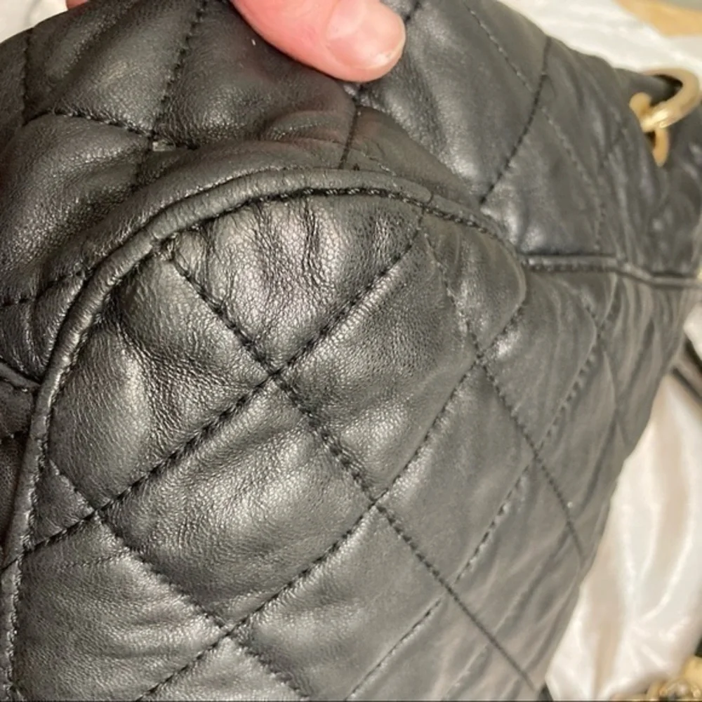 Michael kors black leather quilted bag